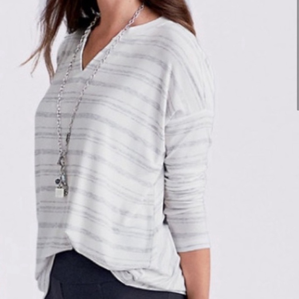CAbi 5930 ATC Habit Tee White Gray Stripe Long Sleeve Womens Size XXS Lounge
